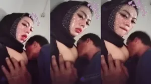 Tukang Rongsok Nenen Susu Ukhti Spek Bidadari